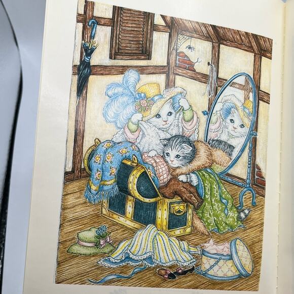 1980s Kitty Cucumber notebook and illustrated book, NWT - Picture 8 of 12